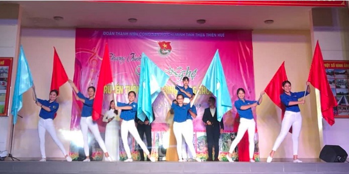 Văn nghệ truyền thông về xây dựng nông thôn mới