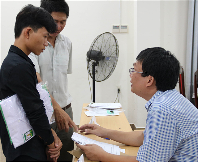 Băn khoăn học phí đại học