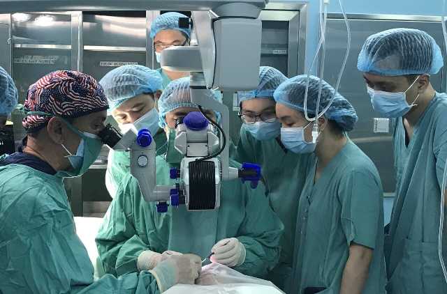 Bệnh viện Trung ương Huế Cơ sở 2 lần đầu tiên ghép giác mạc cho 5 bệnh nhân