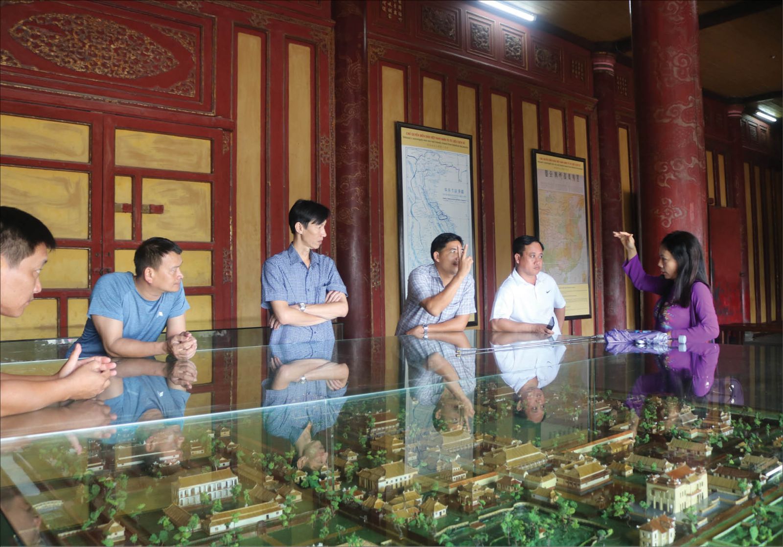 Introducing audio guide to Hue heritage sites