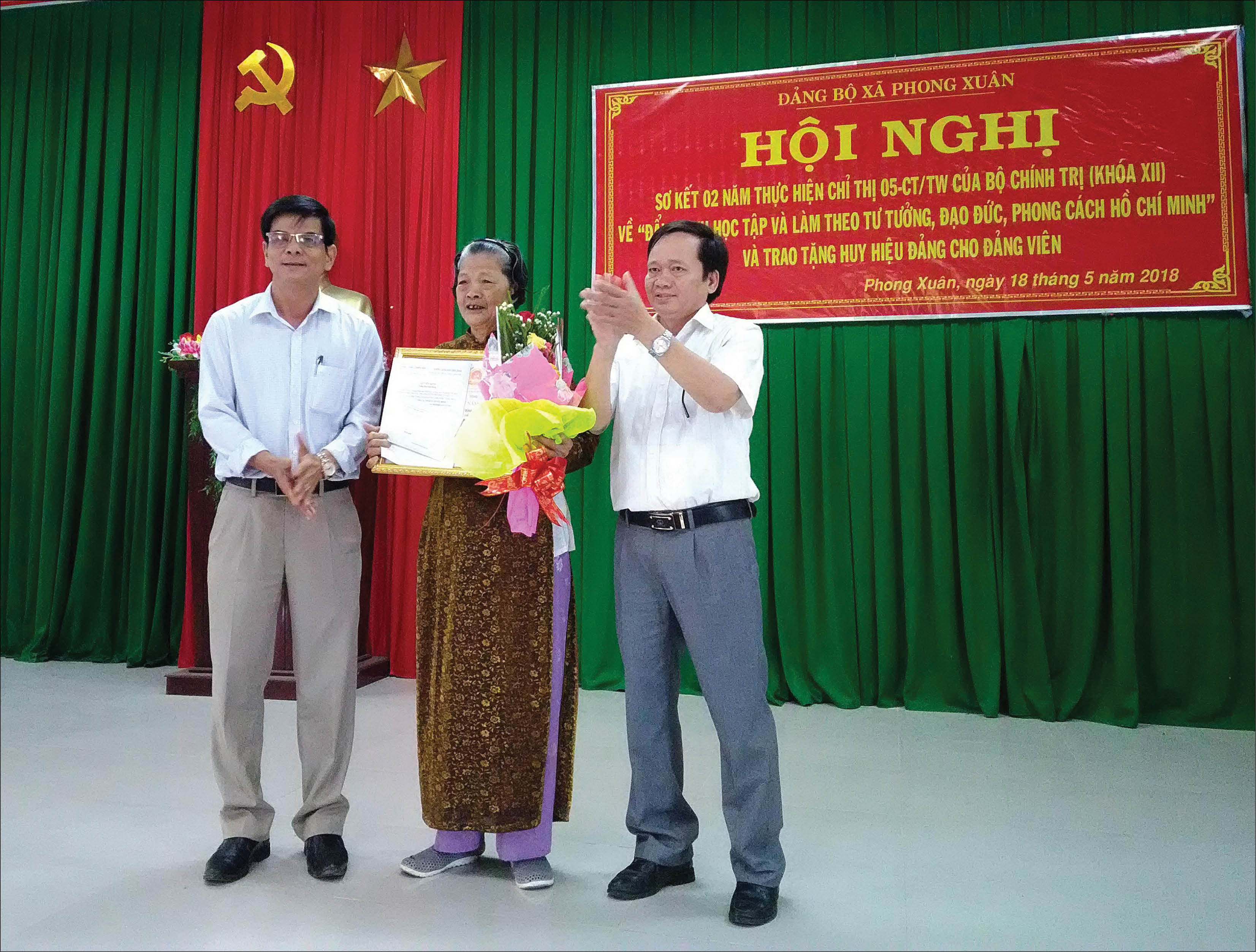 Phong Điền Tinh gọn đội ngũ đảng viên