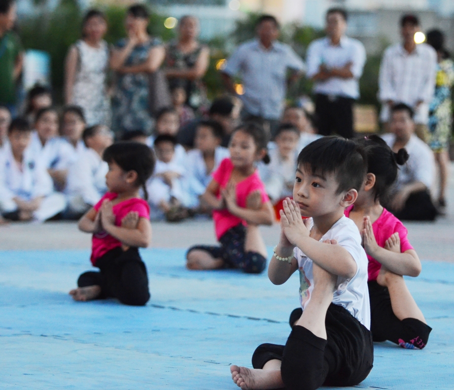 Lành mạnh sân chơi hè cho trẻ