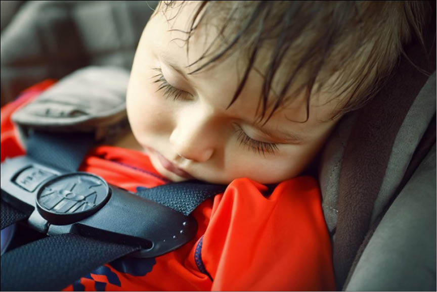 Hoa Kỳ 52 trẻ chết ngạt vì sốc nhiệt khi bị để lại trong xe ô tô