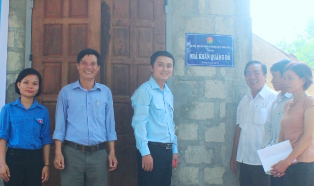 Học sinh Hương Thủy “nuôi heo đất” xây nhà giúp bạn