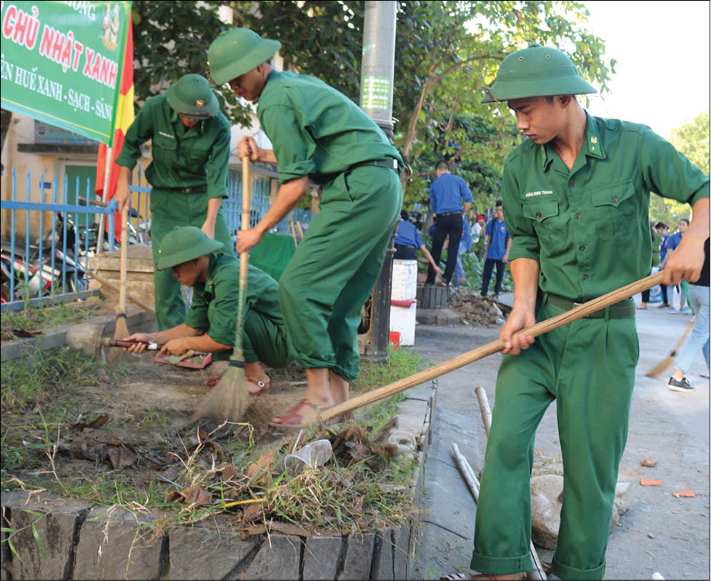 “Quân hàm xanh” hưởng ứng “Ngày Chủ nhật xanh”