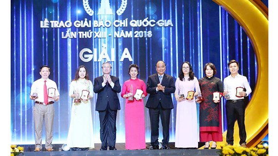 Thông tin tích cực phải là dòng chủ lưu trên báo chí