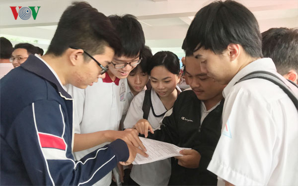 Thi THPT Quốc gia 2019 Thí sinh làm bài thi tổ hợp Khoa học tự nhiên