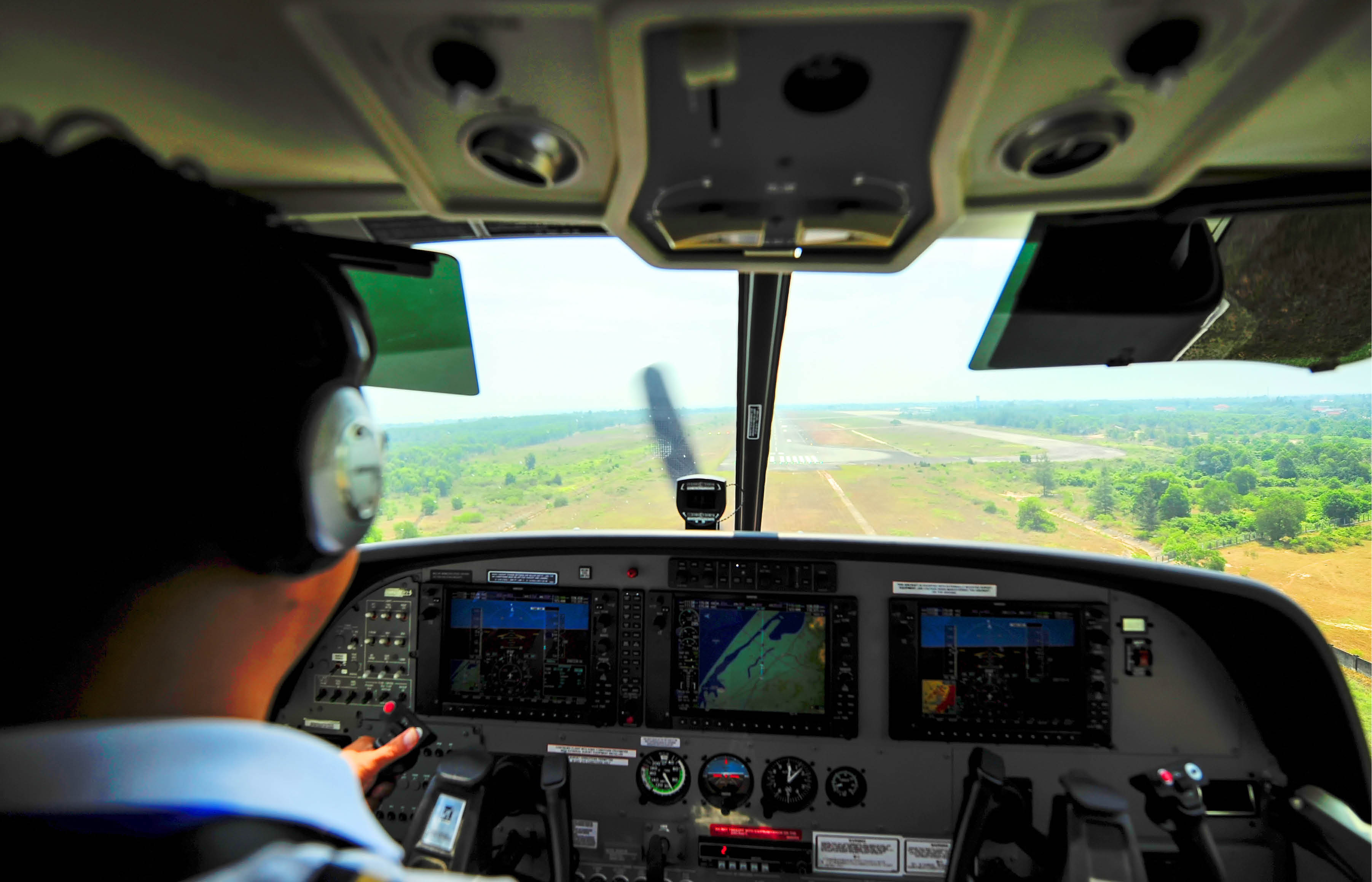 Chuyến bay mới, đường bay mới