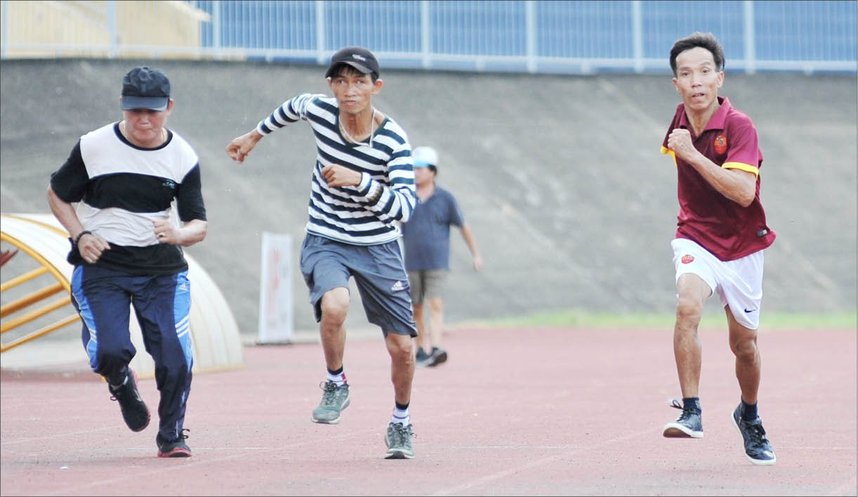 Nhọc nhằn vận động viên khuyết tật