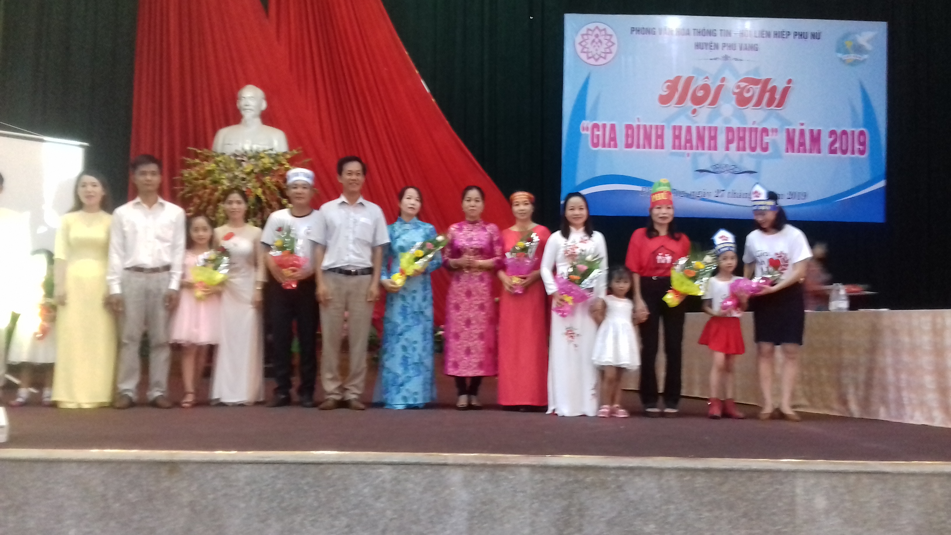 Phú Vang Các gia đình hạnh phúc tranh tài