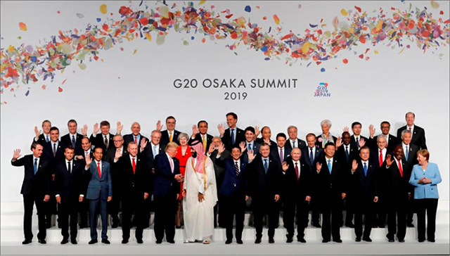 EU cảnh báo căng thẳng thương mại gây thiệt hại cho tăng trưởng toàn cầu