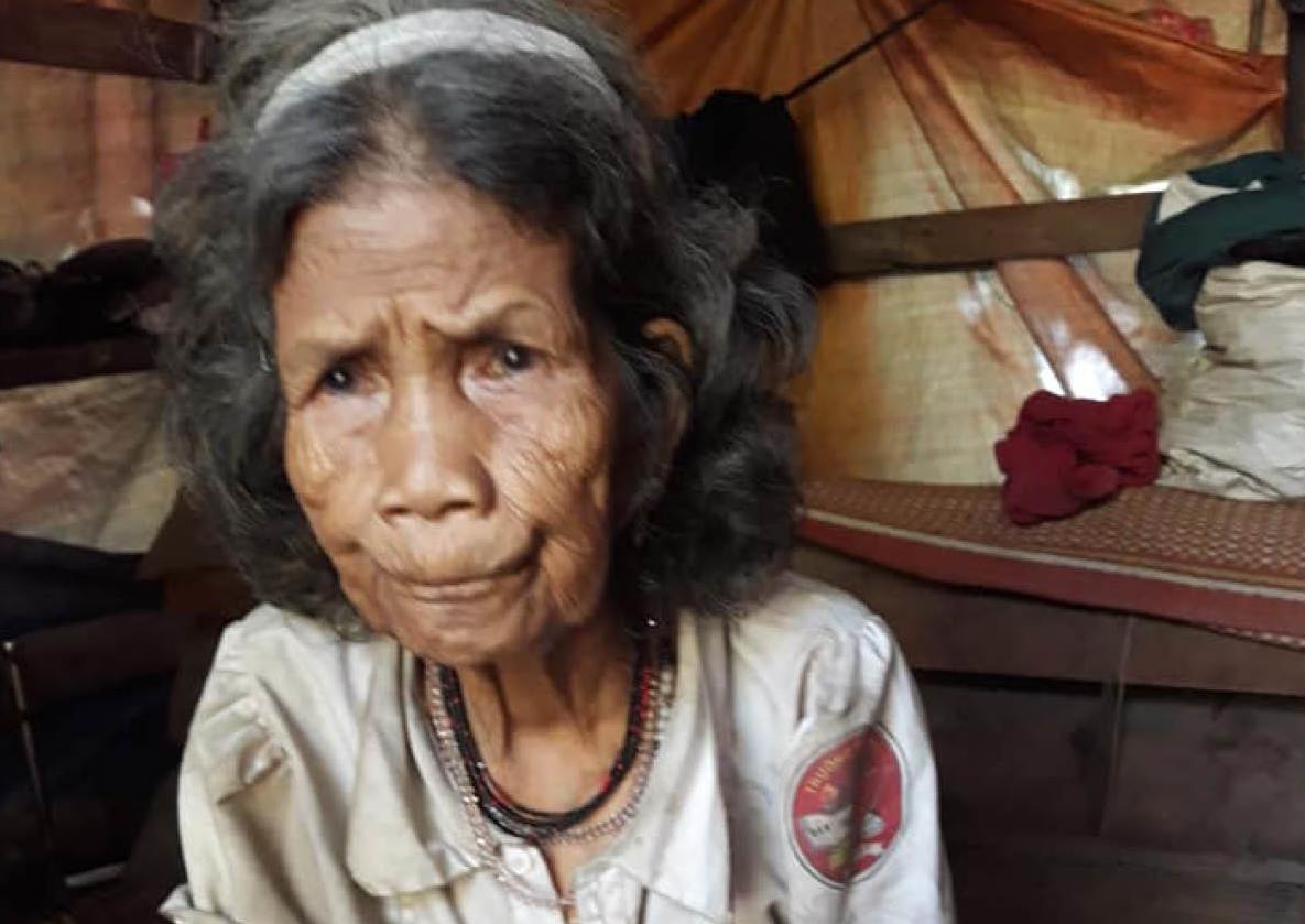 Chỉ mong đủ gạo, muối hàng ngày