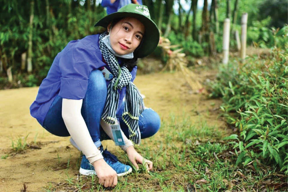 Cô sinh viên “5 tốt”