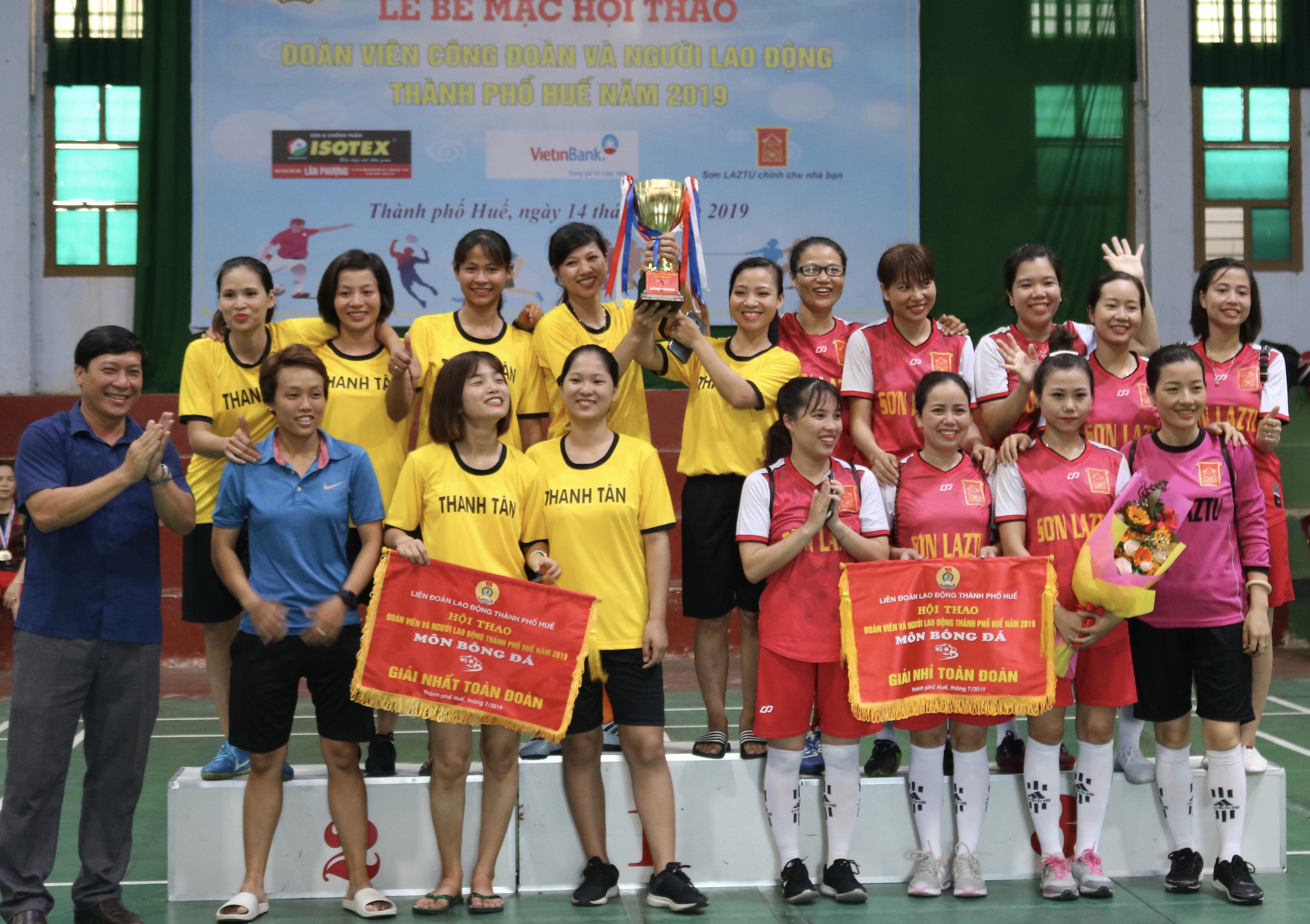 Trao giải cho 360 vận động viên đạt thành tích cao ở các nội dung thi đấu