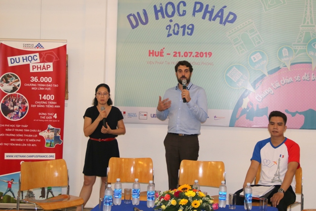 Nhiều thông tin được chia sẻ tại diễn đàn du học Pháp