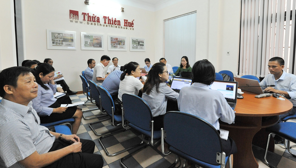 Giao lưu trực tuyến “Đảm bảo cho mọi người dân đều có lương hưu”