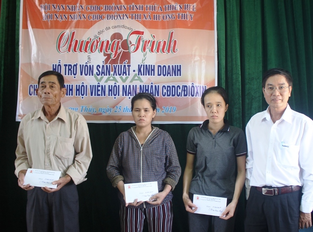 Hỗ trợ vốn sản xuất, kinh doanh cho người nhiễm chất độc da cam