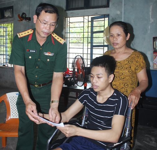 Sẻ chia cùng chiến sĩ mắc bệnh hiểm nghèo