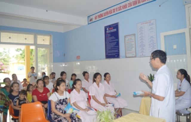 Trao cơ hội nuôi con bằng sữa mẹ