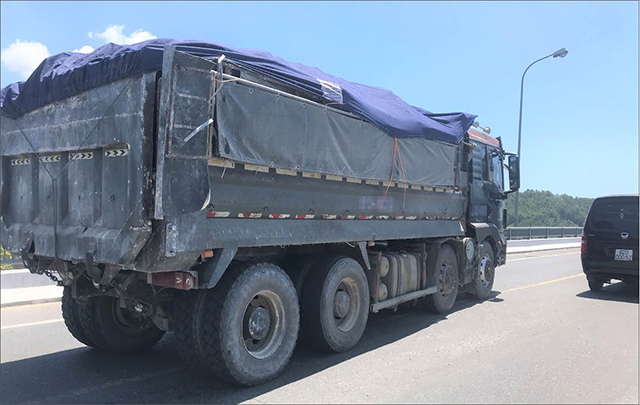 Xe cơi nới, chở quá tải hoành hành