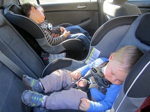 38 trẻ em Mỹ chết vì bị bỏ quên trên ôtô mỗi năm