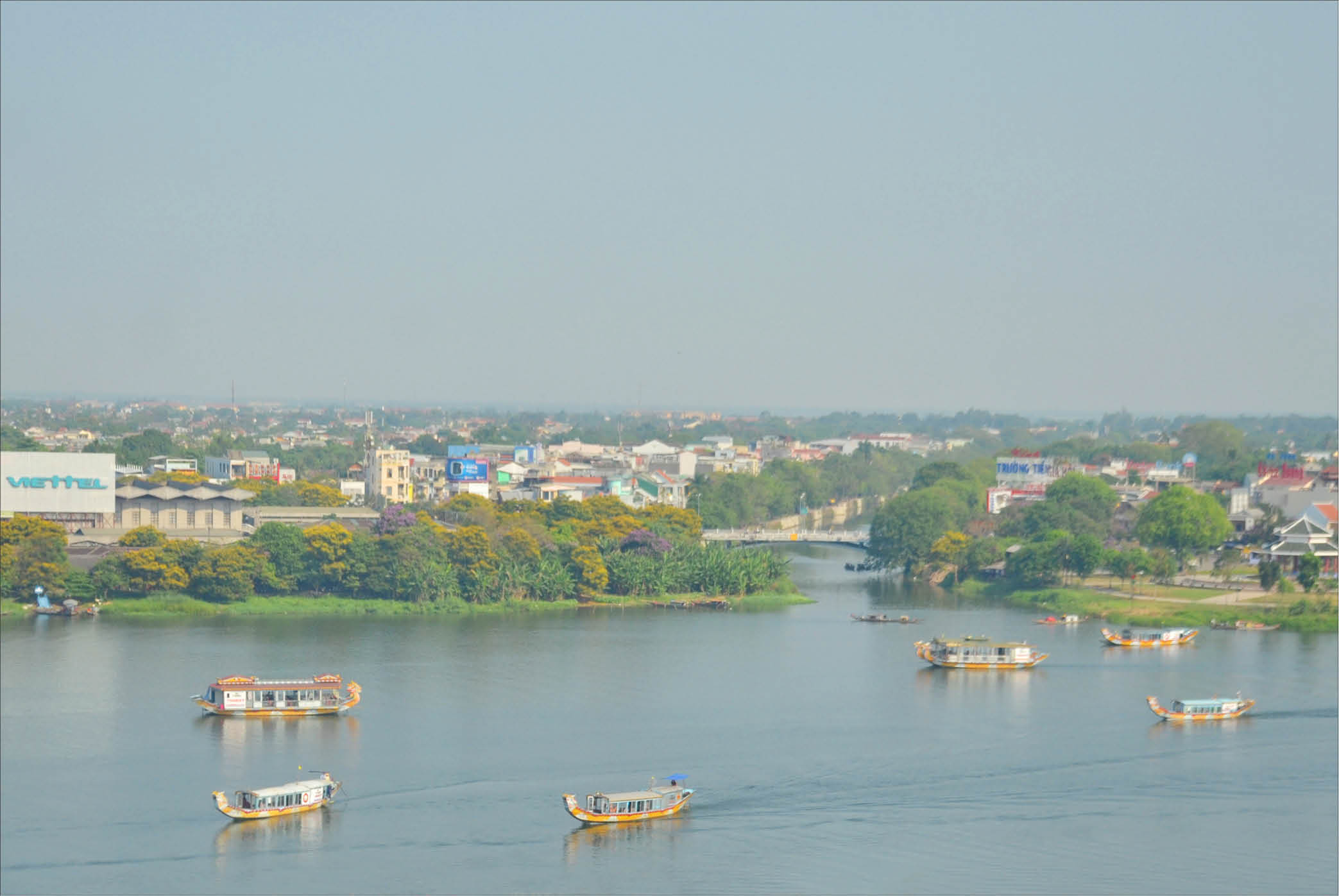 Du lịch trên những tuyến sông vẫn còn để ngỏ