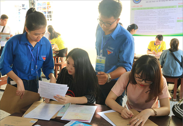 Điểm chuẩn tăng nỗi lo vẫn còn