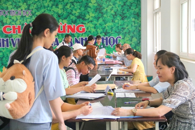 Hàng ngàn thí sinh bắt đầu nhập học vào các trường của Đại học Huế