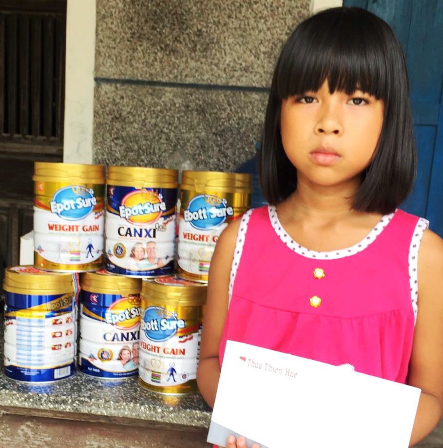 Tiếp tục chuyển tiền hỗ trợ từ bạn đọc đến cháu Kiều