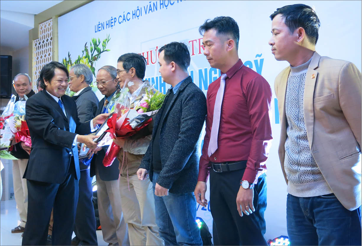 Tiếp nối mạch nguồn sáng tạo