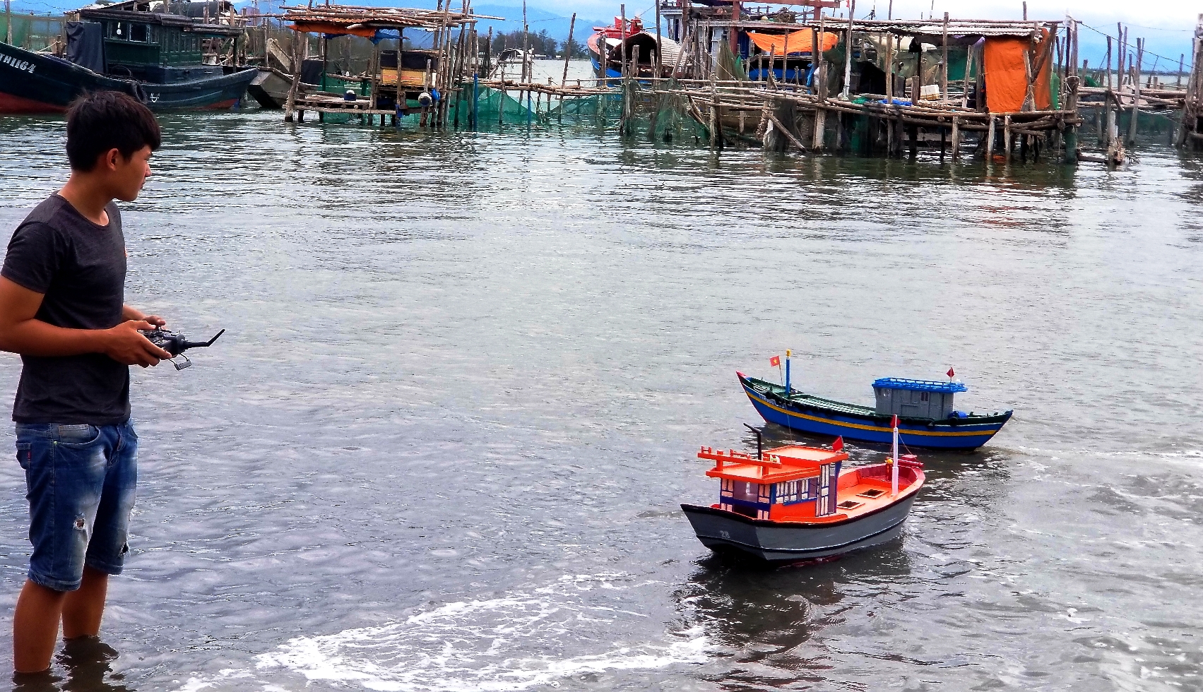 Model fishing vessels  the dream to reach the big sea