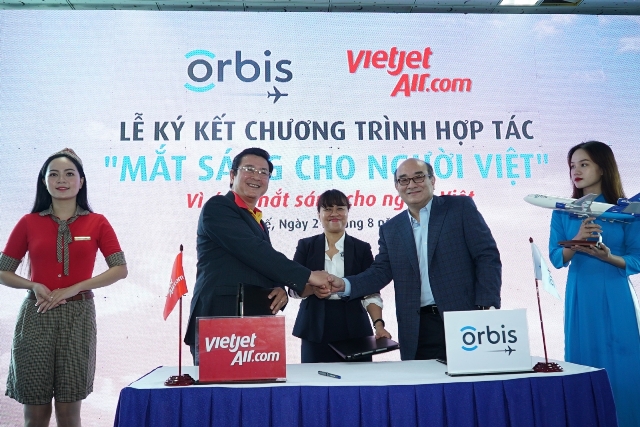 Bệnh viện Bay Orbis thực hiện chương trình đào tạo nhãn khoa tại Huế