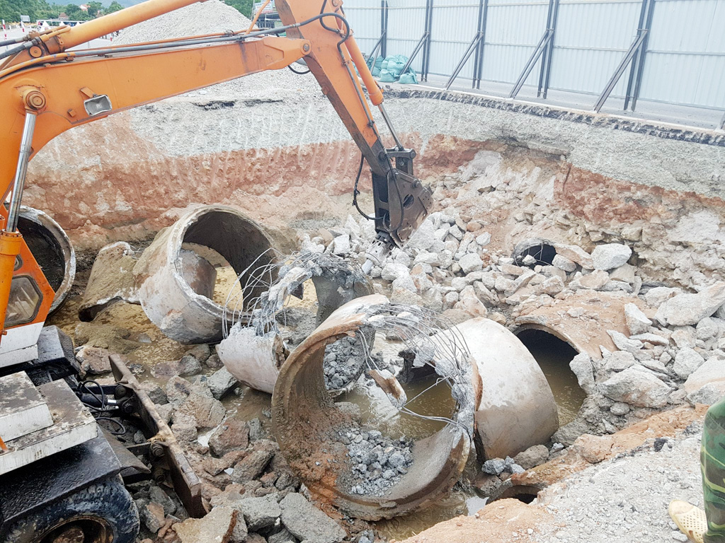 Cam kết sẽ hoàn thành trước mùa mưa lũ