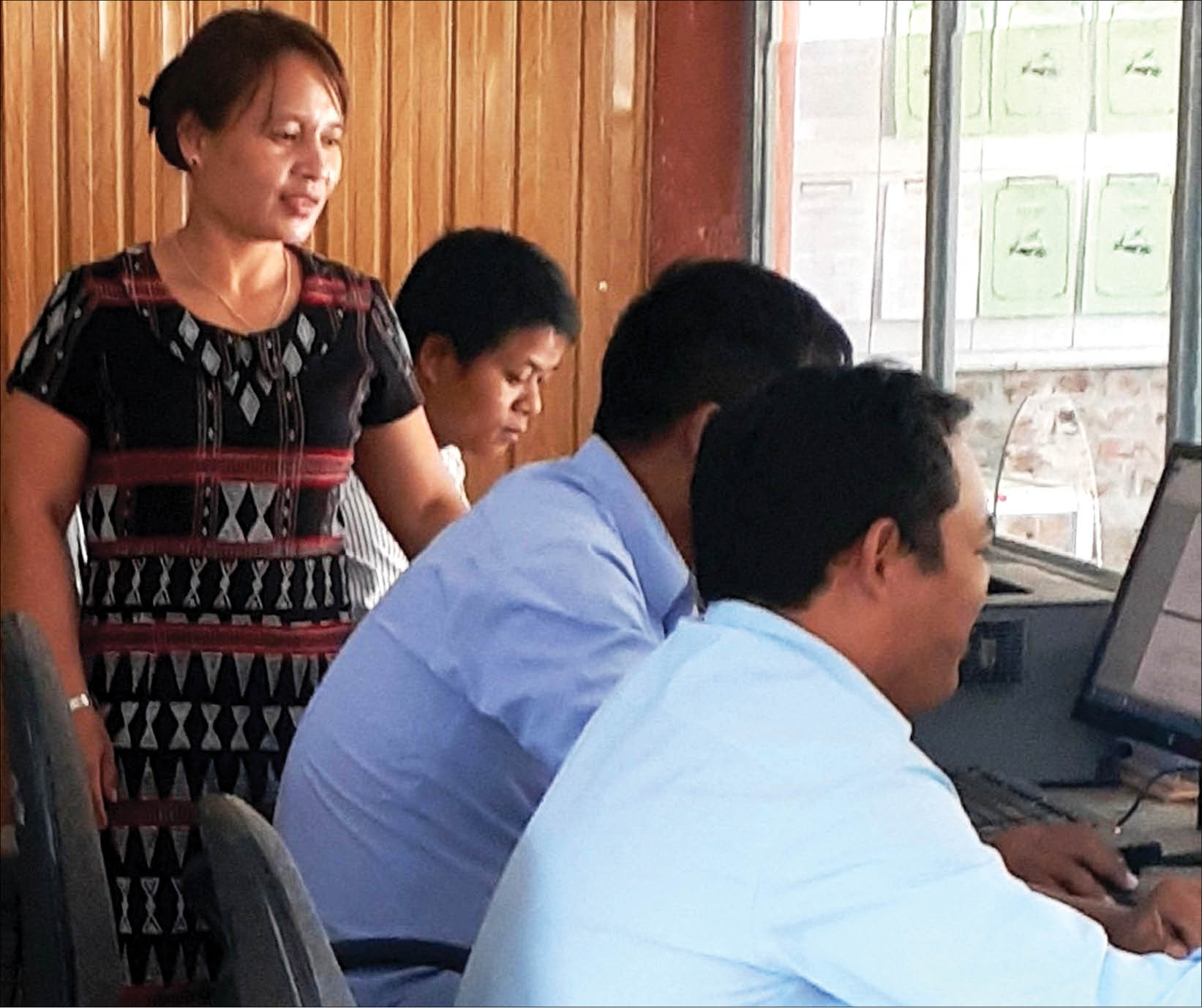 Khi cán bộ nữ là “đầu tàu”