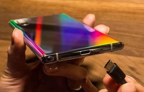 ​Vì sao Galaxy Note10 không có cổng chuyển USB-C sang 3,5mm