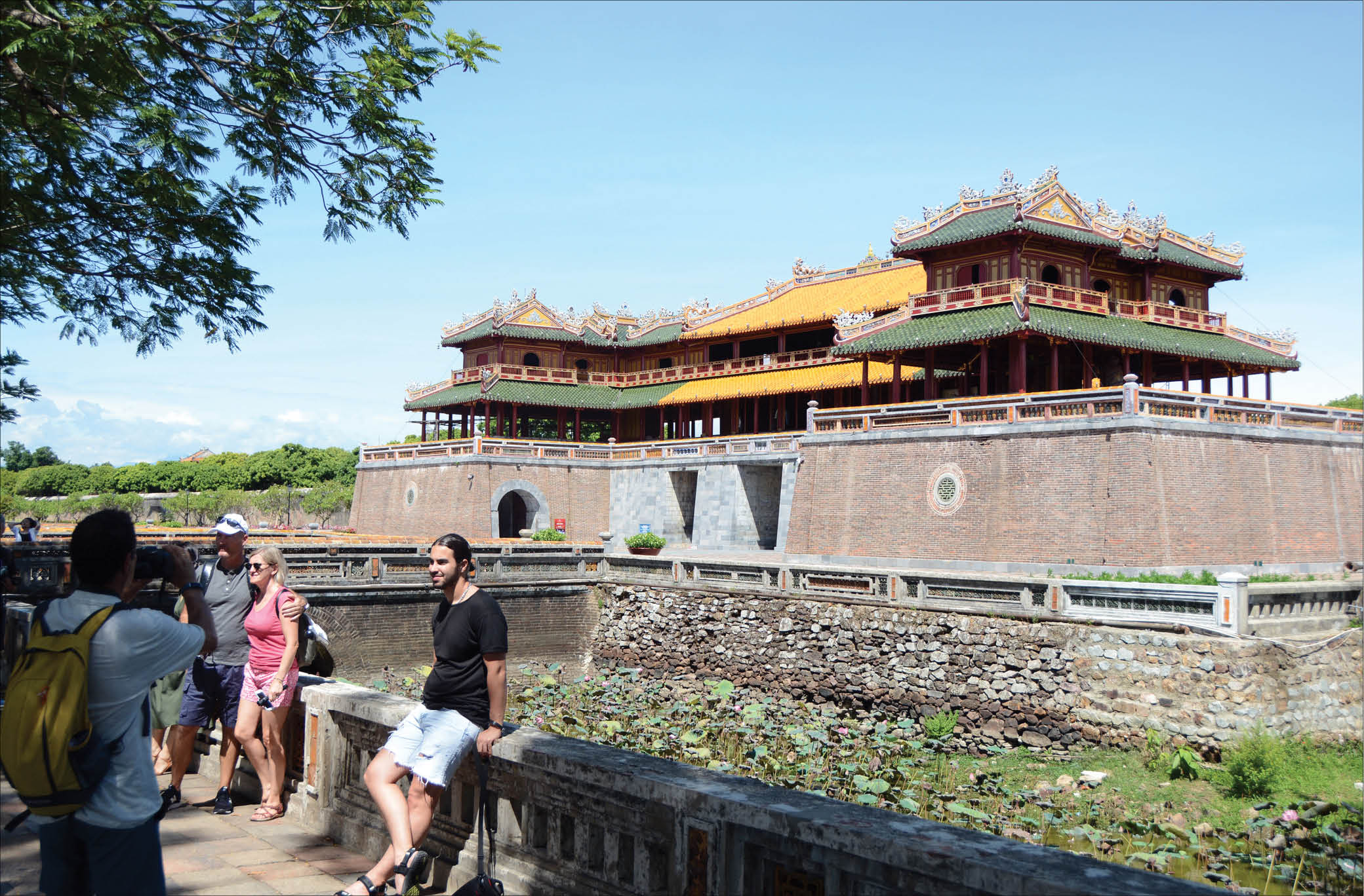 Đến Huế tìm hiểu lịch sử trao ấn kiếm