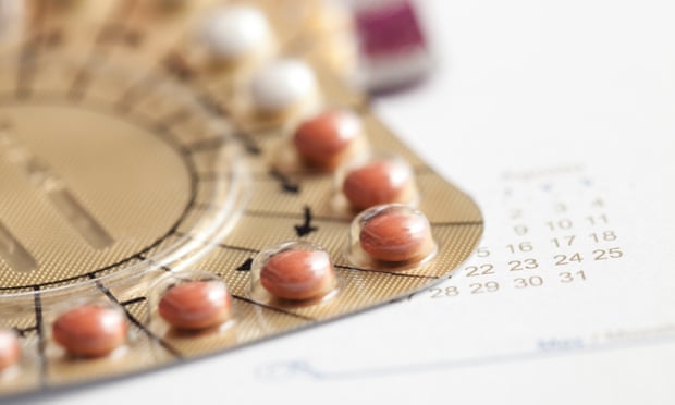 Liệu pháp hormone thay thế HRT tăng gấp đôi nguy cơ ung thư vú