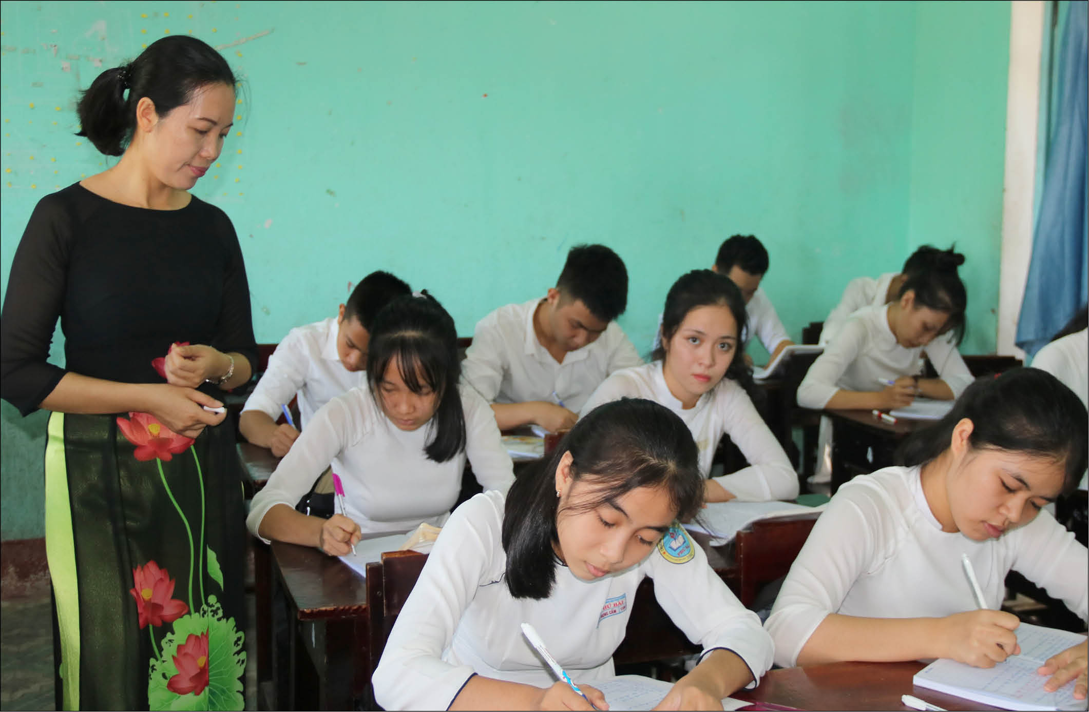 Học trò trường huyện  khát vọng đổi đời