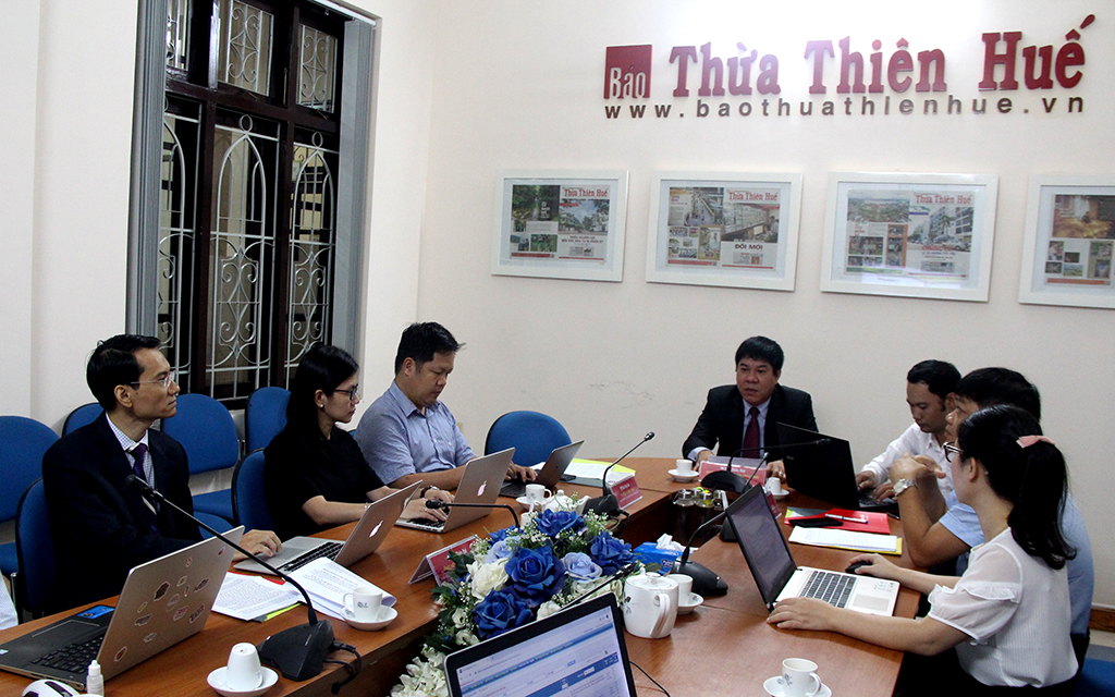 Giao lưu trực tuyến Cạnh tranh tuyển sinh  vấn đề chất lượng