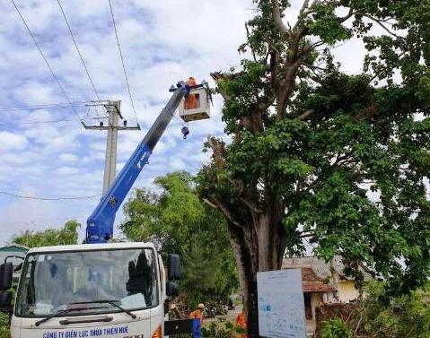 Công ty Điện lực tỉnh khắc phục hậu quả bão số 4