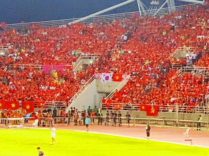 Chờ người Thái ở lượt về