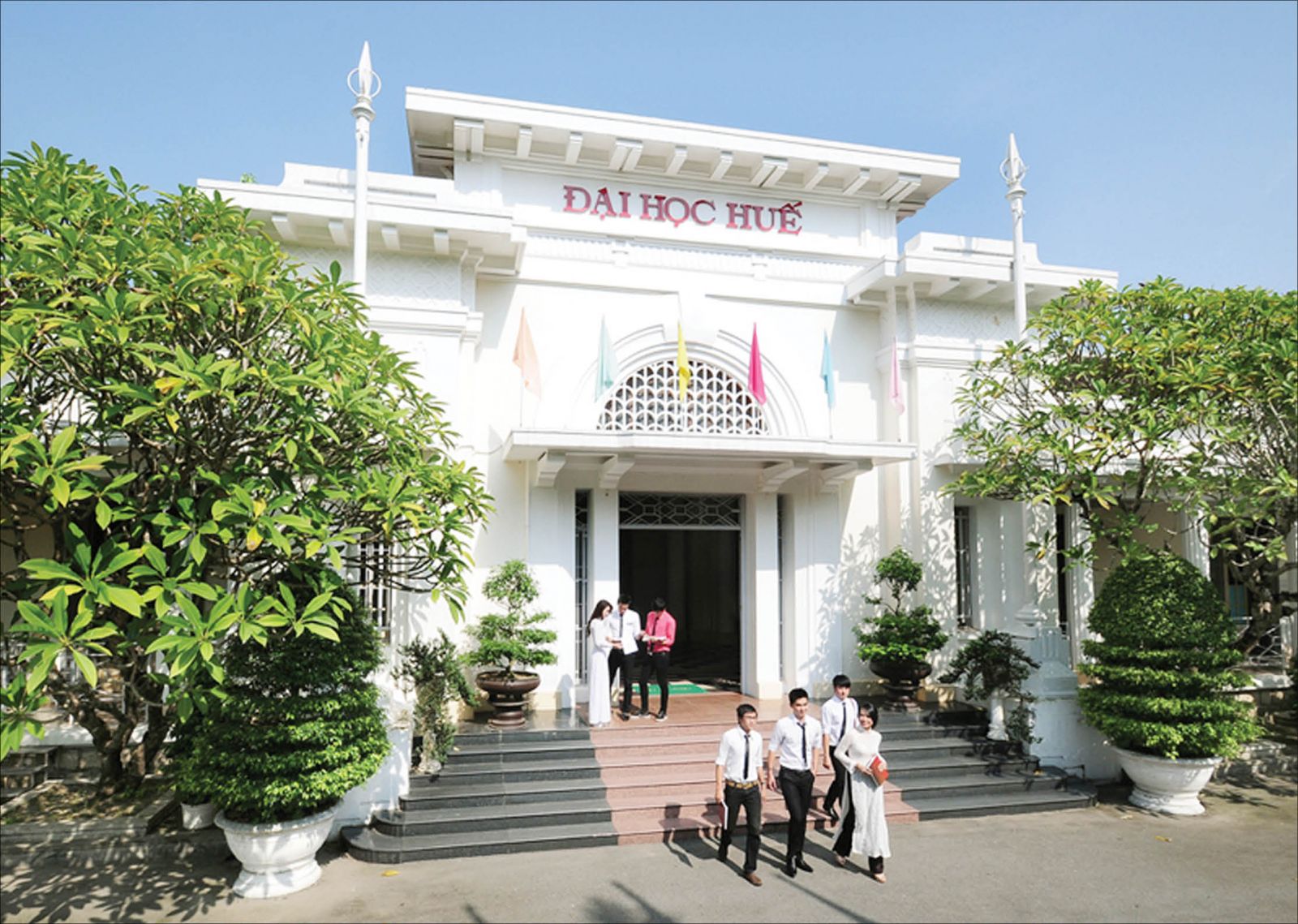 Hue University climbed place in the university rankings