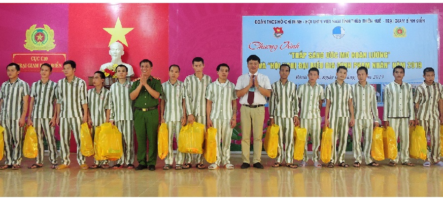 Thắp sáng ước mơ hoàn lương cho phạm nhân