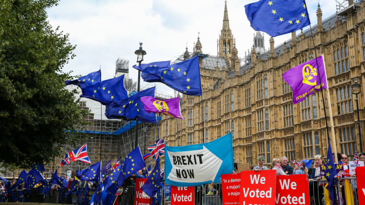 Anh Khủng hoảng Brexit là thảm họa kinh tế