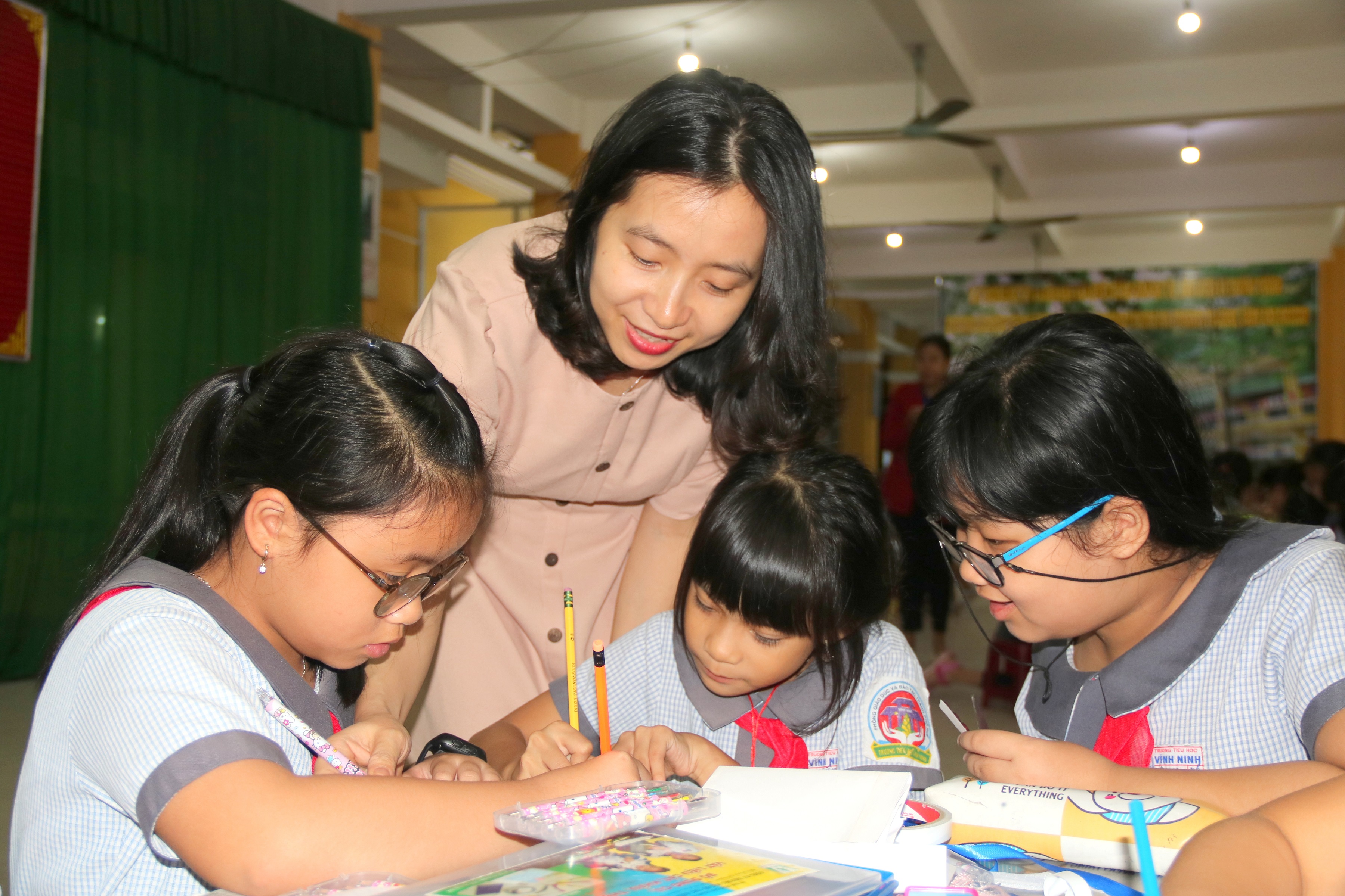 Tuyệt đối không được thay đổi đồng phục của nhà trường