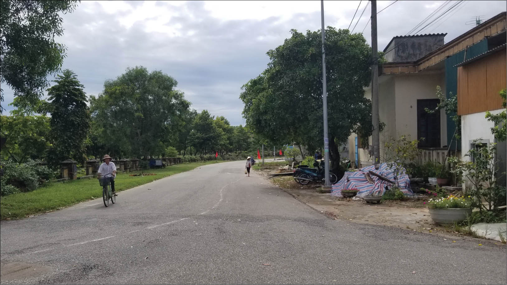 Hạ tầng đô thị chưa đồng bộ