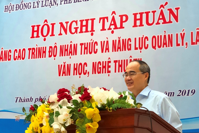 Nâng cao trình độ nhận thức và năng lực quản lý, lãnh đạo văn học, nghệ thuật