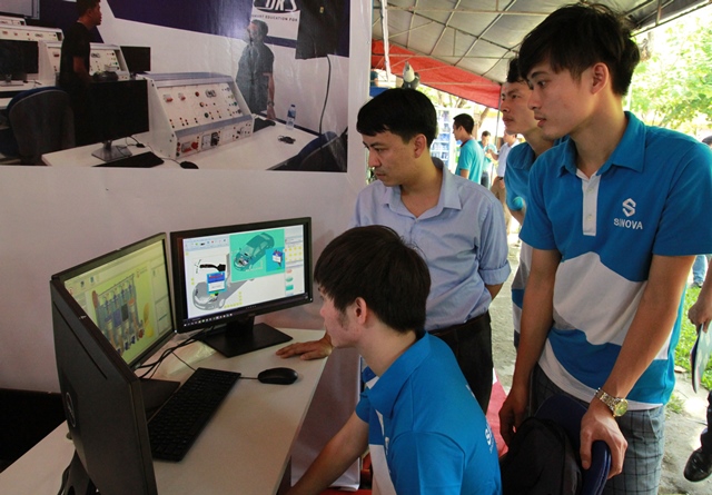 Đoàn Hà Nội đạt giải Nhất tại hội thi Thiết bị đào tạo tự làm toàn quốc