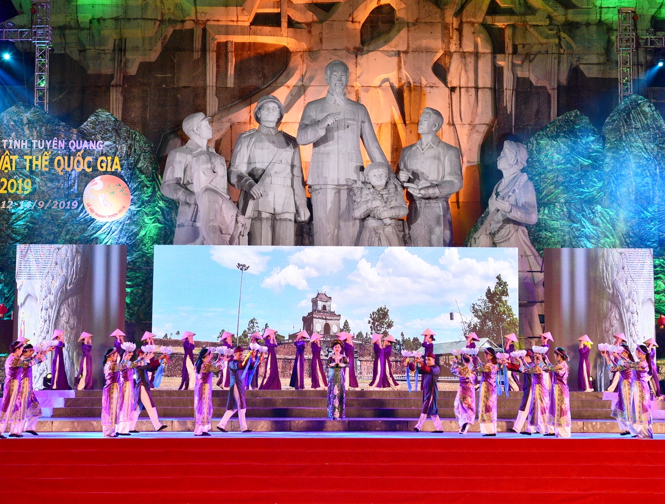 Ca Huế trình diễn tại Lễ hội Thành Tuyên 2019