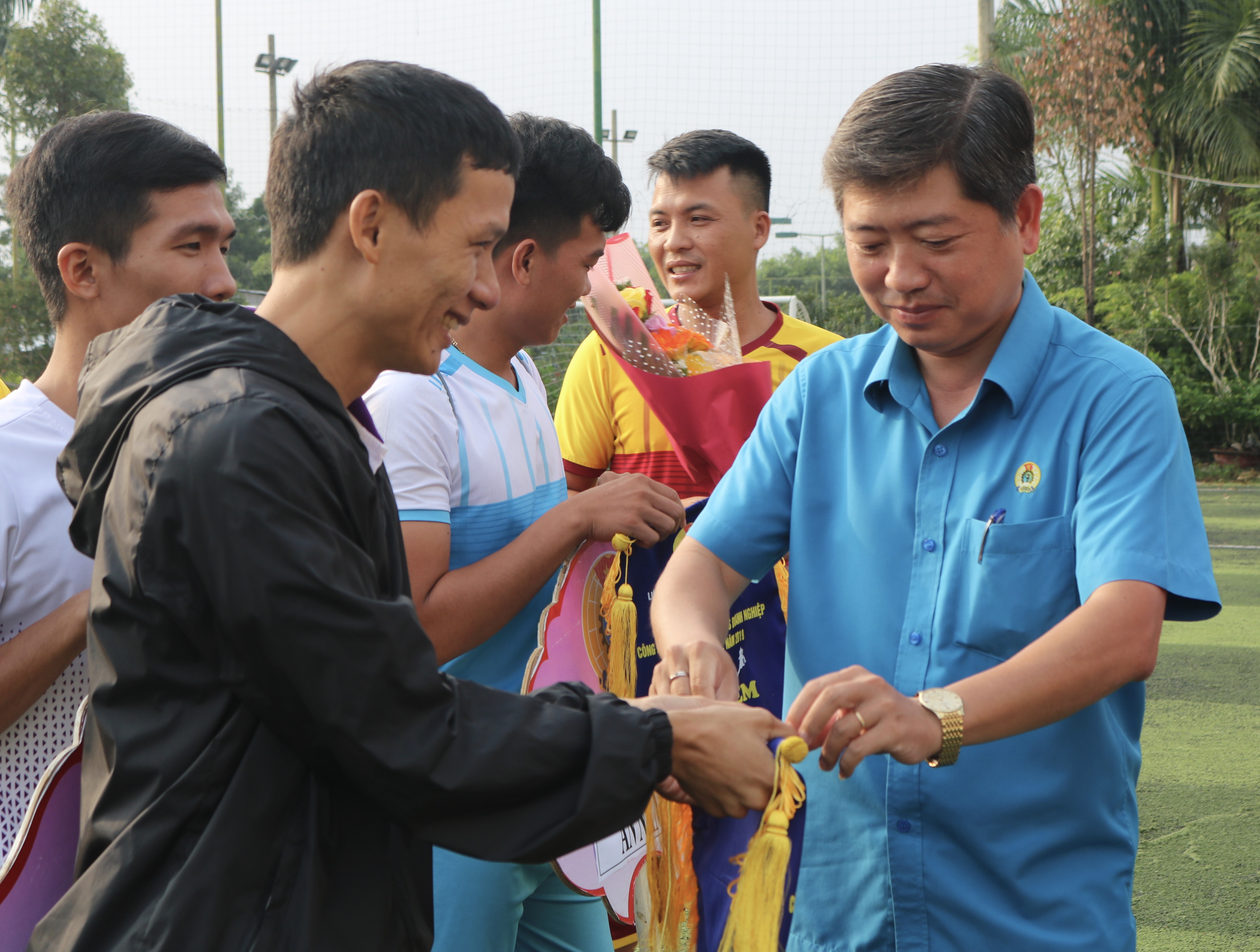 Gần 150 cầu thủ tranh tài Giải bóng đá các công đoàn cơ sở khối doanh nghiệp tỉnh